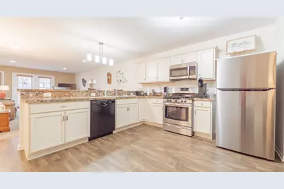 202 Polly Lane, Hobart, IN 46342 - Photo 2