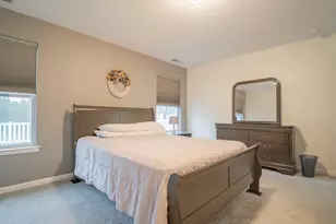 202 Polly Ln, Hobart, IN 46342 - Photo 12