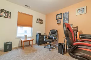 202 Polly Ln, Hobart, IN 46342 - Photo 16