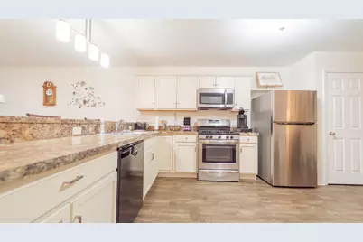 202 Polly Lane, Hobart, IN 46342 - Photo 6