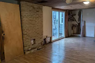 11 N Guyer St, Hobart, IN 46342 - Photo 4