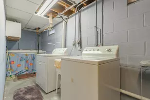 9439 Walnut Dr, Munster, IN 46321 - Photo 34