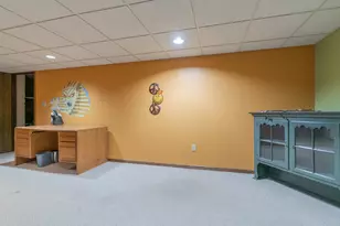 9439 Walnut Dr, Munster, IN 46321 - Photo 30