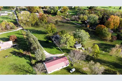 660 N 700 W, Hobart, IN 46342 - Photo 4