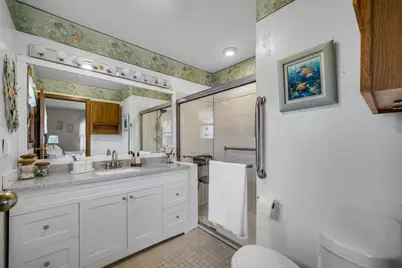 660 N 700 W, Hobart, IN 46342 - Photo 16