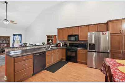 1573 E 56th Place, Hobart, IN 46342 - Photo 6