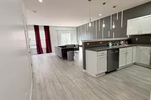 863 Flagstone Dr, Dyer, IN 46311 - Photo 4