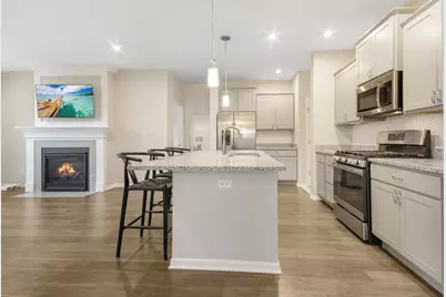 2901 Hillard Street, Valparaiso, IN 46383 - Photo 4