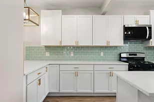 1813 New York Ave, Whiting, IN 46394 - Photo 8