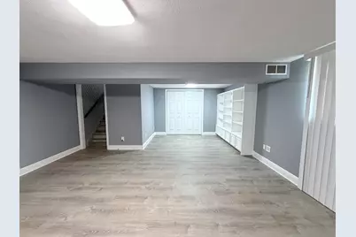 3921 Eastmont Drive, South Bend, IN 46628 - Photo 12