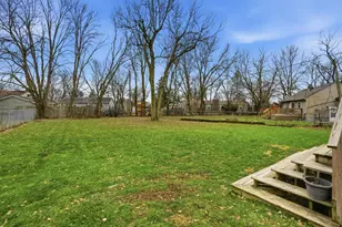 1107 W 62nd Pl, Merrillville, IN 46410 - Photo 16