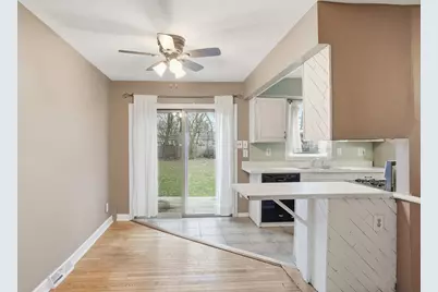 1107 W 62nd Place, Merrillville, IN 46410 - Photo 4