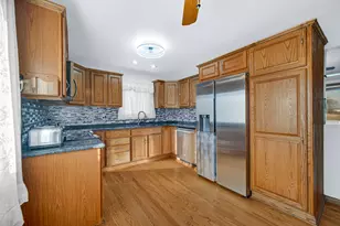 3508 81st St, Highland, IN 46322 - Photo 8