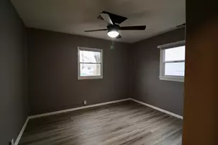 237 S Kaley St, South Bend, IN 46619 - Photo 18