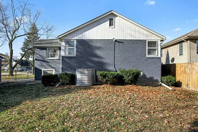 9747 Erie Street, Highland, IN 46322 - Photo 24