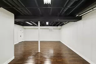 9747 Erie St, Highland, IN 46322 - Photo 18