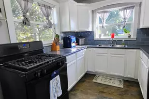 509 Magnolia St, North Judson, IN 46366 - Photo 6