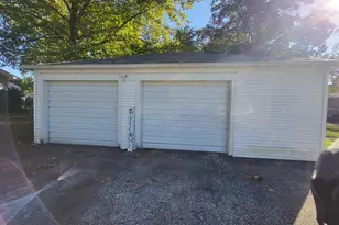 509 Magnolia St, North Judson, IN 46366 - Photo 4