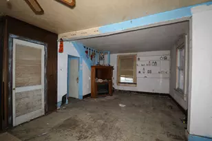 1615 W 1st St, Marion, IN 46952 - Photo 2