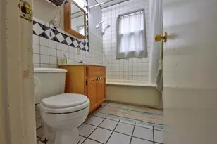 1342-1344 Kingsporte Ln, La Porte, IN 46350 - Photo 10