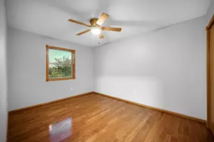 1409 Independence Dr, Hobart, IN 46342 - Photo 12