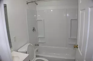 9535 Forrest Dr, Highland, IN 46322 - Photo 4