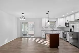 1622 Elderberry St SE, Demotte, IN 46310 - Photo 6