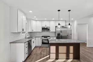 1622 Elderberry St SE, Demotte, IN 46310 - Photo 10