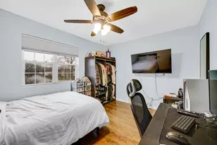 347 Fox Trail Ct, Hobart, IN 46342 - Photo 16