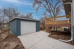 3288 W 74th Ln, Merrillville, IN 46410 - Photo 4