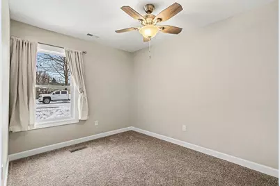 1618 E 33rd Avenue, Hobart, IN 46342 - Photo 14