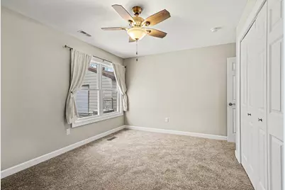 1618 E 33rd Avenue, Hobart, IN 46342 - Photo 12