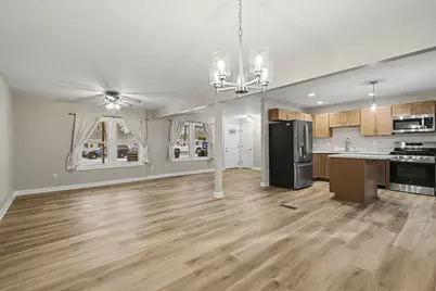 1618 E 33rd Avenue, Hobart, IN 46342 - Photo 6