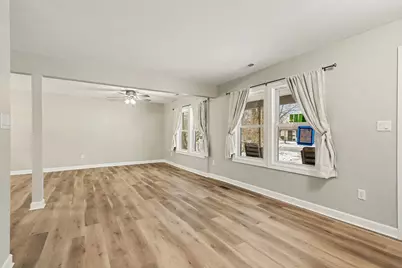 1618 E 33rd Avenue, Hobart, IN 46342 - Photo 2