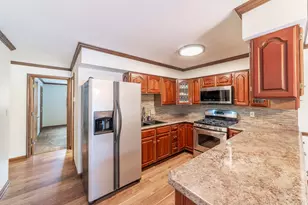 1051 W 129th Ave, Crown Point, IN 46307 - Photo 14