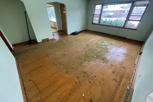 1609 Davis Ave, Whiting, IN 46394 - Photo 4