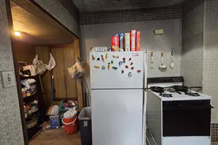 6130 Van Buren Ave, Hammond, IN 46324 - Photo 24