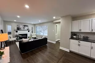 656 N Montgomery St, Gary, IN 46403 - Photo 4