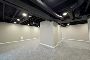 656 N Montgomery St, Gary, IN 46403 - Photo 22