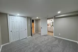 656 N Montgomery St, Gary, IN 46403 - Photo 24