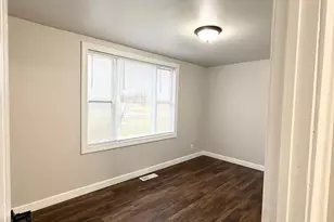 123 Parkview Ave, La Porte, IN 46350 - Photo 14