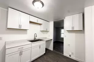 123 Parkview Ave, La Porte, IN 46350 - Photo 2