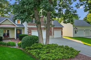 10752 Dogleg Dr, Demotte, IN 46310 - Photo 4