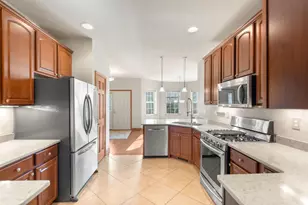 2804 Beauty Creek Run, Valparaiso, IN 46385 - Photo 10