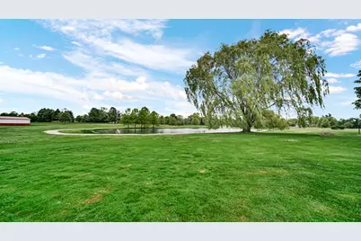 552 Fleetwood Drive N, Valparaiso, IN 46385 - Photo 4