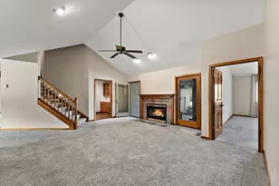 552 Fleetwood Dr N, Valparaiso, IN 46385 - Photo 20