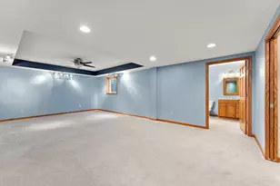 552 Fleetwood Dr N, Valparaiso, IN 46385 - Photo 36