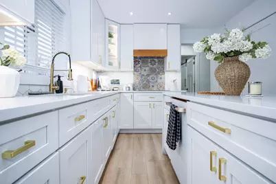 10791 N 1000 W, Demotte, IN 46310 - Photo 4