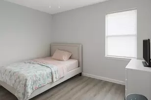 1400 E 35th Pl, Gary, IN 46408 - Photo 6