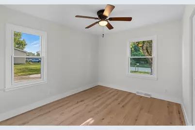405 Dartmoor Road, Kingsford Heights, IN 46346 - Photo 16